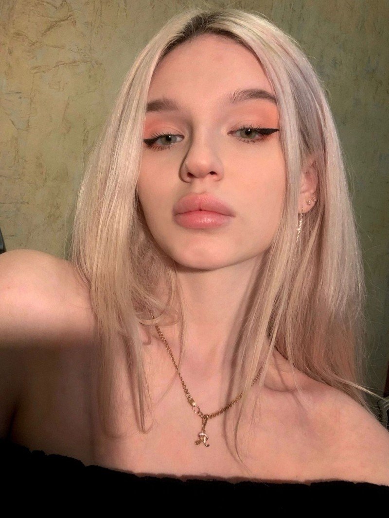 Яна - Интим салон СПб +7(981)174-52-34 Яна - Интим салон СПб +7(981)174-52-34