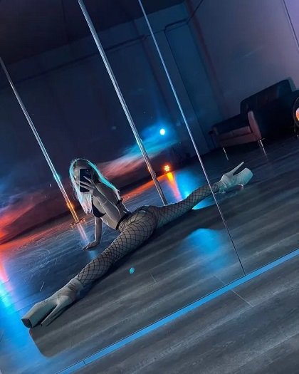 Арина - Питера +7 (921) 020-39-44 Арина - Питера +7 (921) 020-39-44